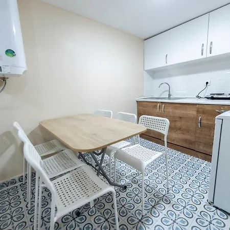 Ground Floor In Taksim Appartamento